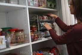 how to organize pantry shelves